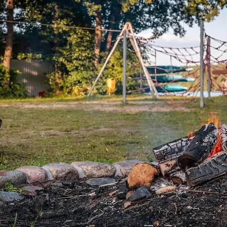 Z Kominkiem Klaczno, Blisko Lasow I Jezior Casa vacanze
